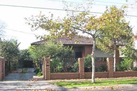 8 Emo Rd, Malvern East, VIC 3145