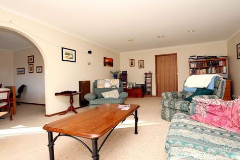 Property photo of 9 Easterbrook Place Gowrie ACT 2904