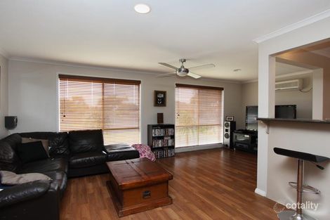 Property photo of 107 Flemington Crescent Werribee VIC 3030