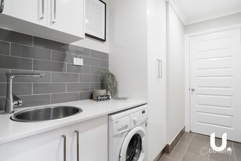 Property photo of 18 Silverwood Street Gledswood Hills NSW 2557