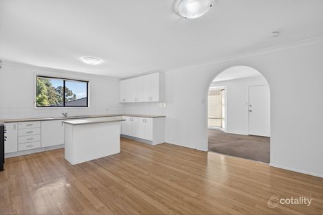 Property photo of 18 Naylor Place Ingleburn NSW 2565