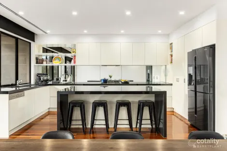 Property photo of 33 Morinda Crescent Doncaster East VIC 3109