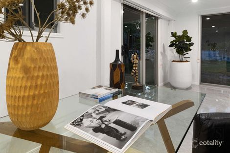 Property photo of 10 Lawson Street Oxley QLD 4075