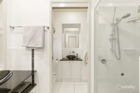 Property photo of 1/580 Esplanade Urangan QLD 4655