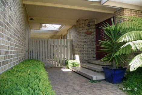Property photo of 35 Gabriel Avenue Jerrabomberra NSW 2619