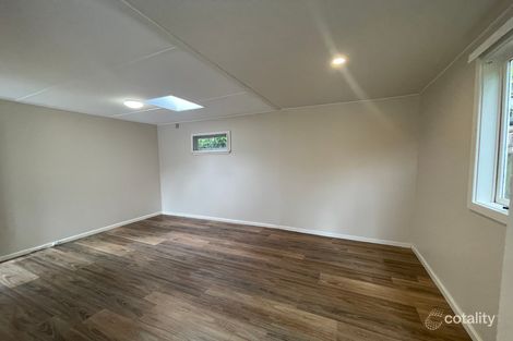 Property photo of 11 Hughes Street Point Clare NSW 2250