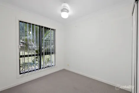 Property photo of 4 Hermitage Drive Eimeo QLD 4740
