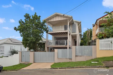Property photo of 30 Charteris Street Paddington QLD 4064