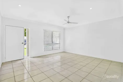 Property photo of 2 Tyenna Close Bentley Park QLD 4869