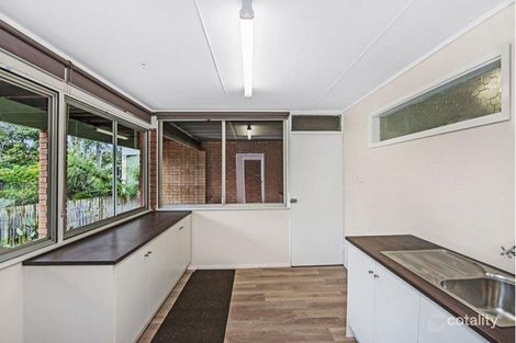 Property photo of 17 Donegal Road Berkeley Vale NSW 2261