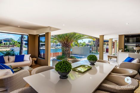 Property photo of 16 Grant Place Broadbeach Waters QLD 4218