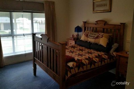 Property photo of 3 Johnston Crescent Blayney NSW 2799