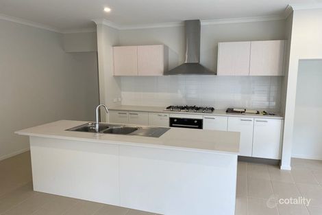Property photo of 8 Cultivation Circuit Clyde VIC 3978