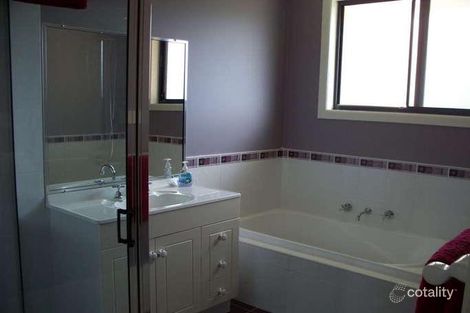 Property photo of 4 Fitzpatrick Place Bowenfels NSW 2790