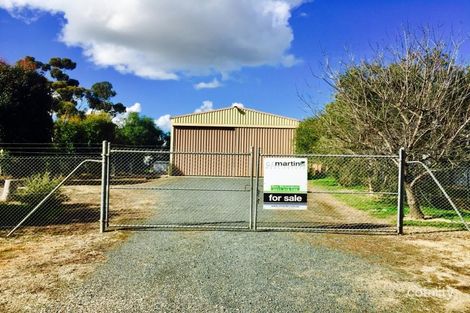 111 Baynes St, Rochester, VIC 3561