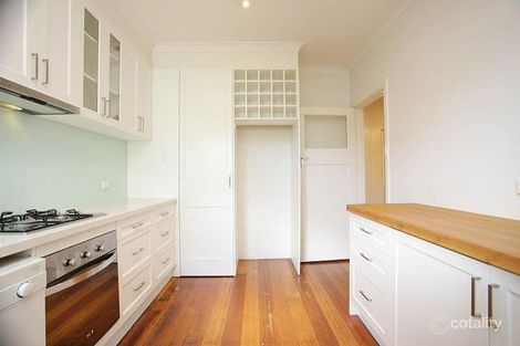 2/22 Riversdale Rd, Hawthorn, VIC 3122