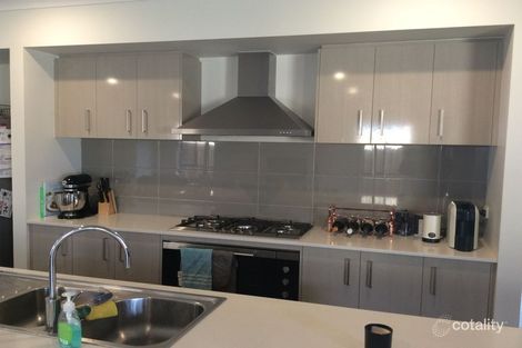 Property photo of 7 Jolimont Avenue Mickleham VIC 3064