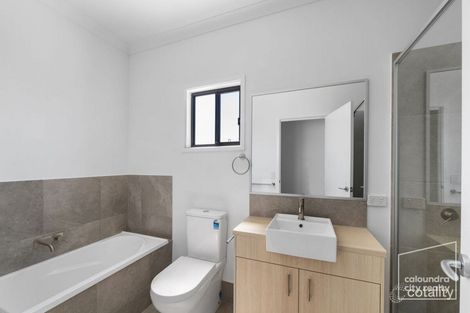 Property photo of 30 Gabbie Crescent Nirimba QLD 4551