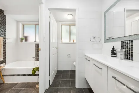 Property photo of 9 Etna Close Cranebrook NSW 2749