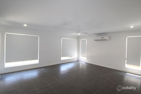 Property photo of 17 Starling Street Deebing Heights QLD 4306