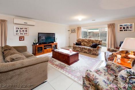 Property photo of 11 Grasswren Rise South Morang VIC 3752