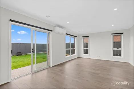 Property photo of 43 Tuff Street Werribee VIC 3030