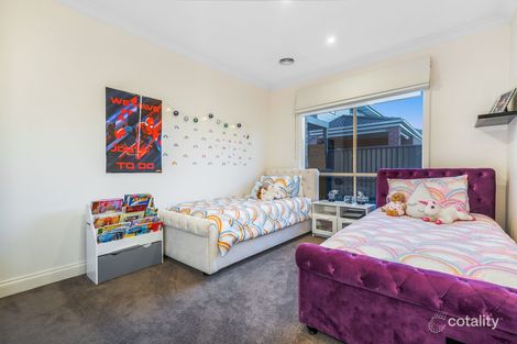 Property photo of 40 Keylana Drive Keysborough VIC 3173