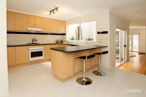 Property photo of 2 Tulloch Grove Glen Waverley VIC 3150