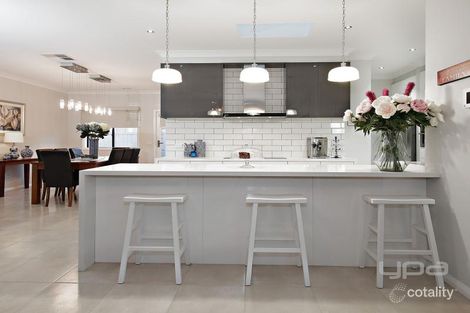 Property photo of 24 Goulding Drive Plumpton VIC 3335