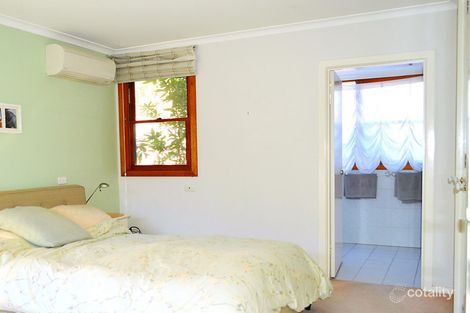 Property photo of 17 Jansz Crescent Griffith ACT 2603