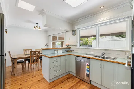 Property photo of 14 Kallioota Street Alfredton VIC 3350