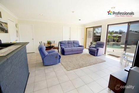 Property photo of 11 Solander Drive St Clair NSW 2759