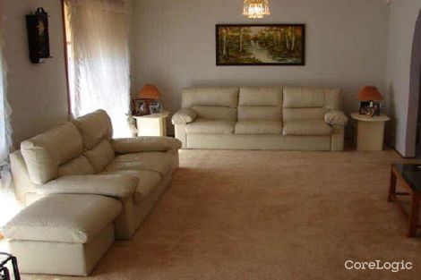Property photo of 12 Faversham Crescent Chipping Norton NSW 2170