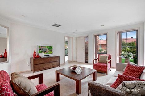 Property photo of 5 Yemaya Court Watsonia VIC 3087