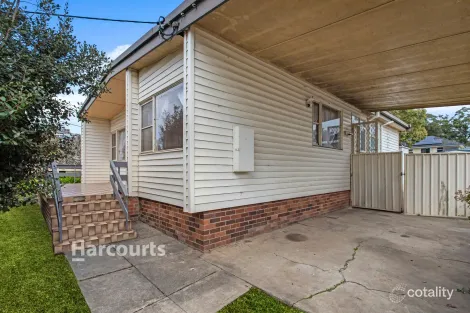 Property photo of 8 Cornwall Road Dapto NSW 2530