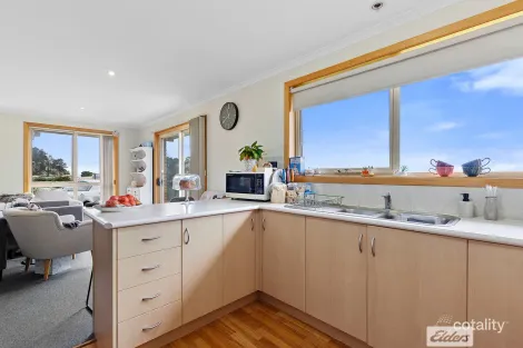 Property photo of 6/13-15 Main Road Penguin TAS 7316