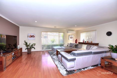 Property photo of 33 Bateman Grove Hampton Park VIC 3976