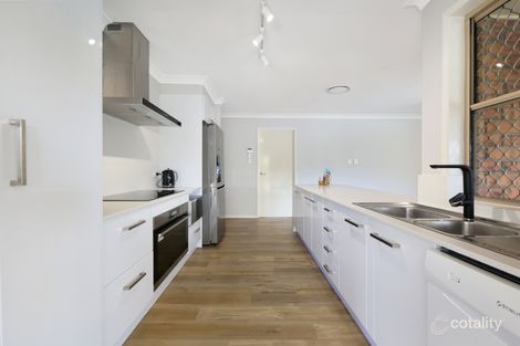 Property photo of 1 Edgeworth Place Helensvale QLD 4212