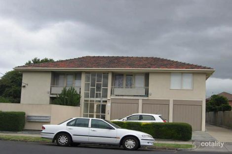 2/10 Kokaribb Rd, Carnegie, VIC 3163