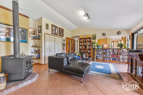 Property photo of 16 Delvue Crescent Highfields QLD 4352