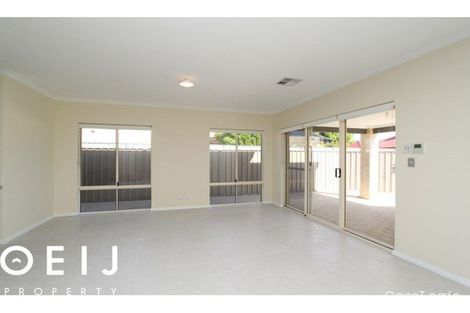 Property photo of 2B Dunlap Avenue Success WA 6164