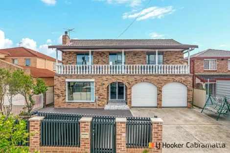 31 Corinda St, St Johns Park, NSW 2176