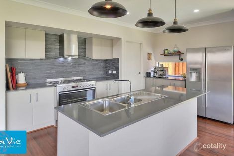 Property photo of 33 Lillypilly Drive Ripley QLD 4306