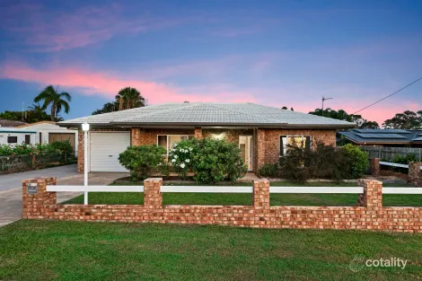 32 Honiton St, Torquay, QLD 4655