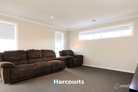 Property photo of 62 Fairhaven Boulevard Cranbourne West VIC 3977