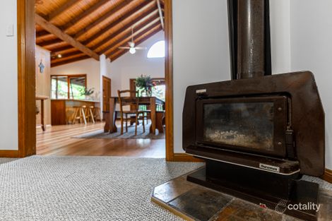 Property photo of 124 Buttenshaw Drive Austinmer NSW 2515