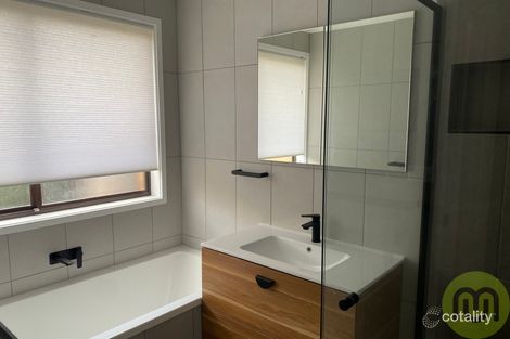 Property photo of 21 Collicott Circuit Macquarie ACT 2614