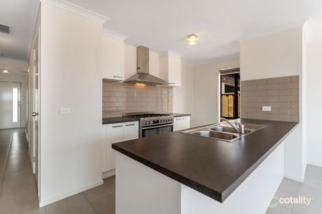 Property photo of 24 Bastings Avenue Mickleham VIC 3064