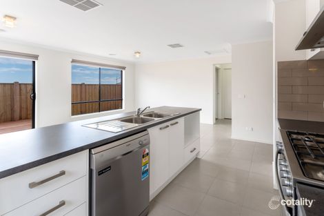 Property photo of 24 Bastings Avenue Mickleham VIC 3064