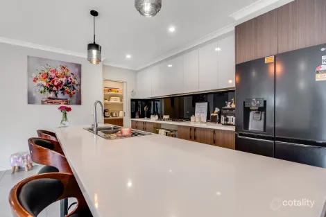 Property photo of 69 Riverboat Drive Thurgoona NSW 2640